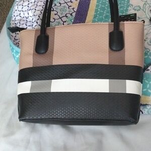 Small purse from viva fashion Mart